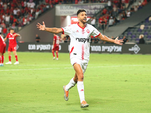 מיכה חוגג. ניצחון גדול (אלן שיבר)