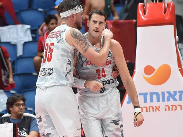 (צילום: ברני ארדוב)