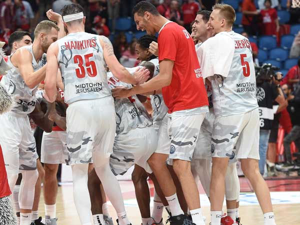 נשמו לרווחה (FIBA)