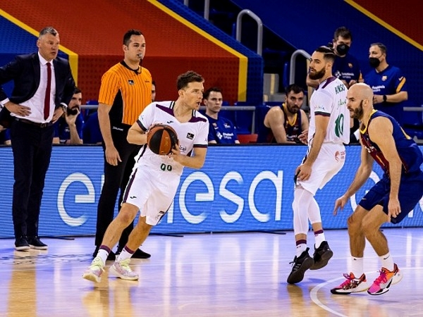 מקל בספרד (Photo by Javier Borrego / Europa Press Sports via Getty Images)