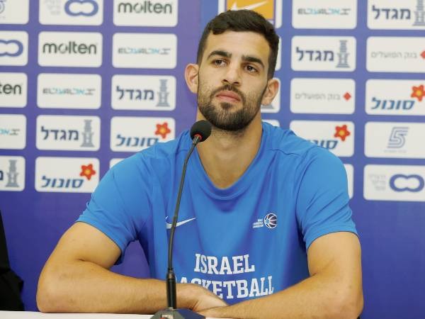 גינת: "להיות קפטן זו זכות אדירה" (אלן שיבר)