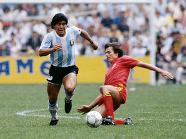 הקיץ ההוא היה שלו. מראדונה בחצי גמר 1986 מול בלגיה (getty)
