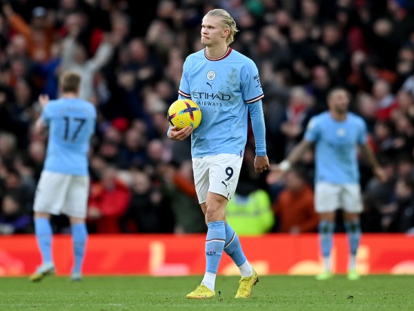 הולאנד. סיטי לומדת לשחק איתו (Photo by Michael Regan/Getty Images)