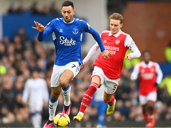 אודגור ניסה להשפיע (Getty)