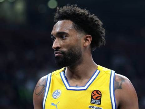 עוקב אחרי היריבה העירונית (getty)
