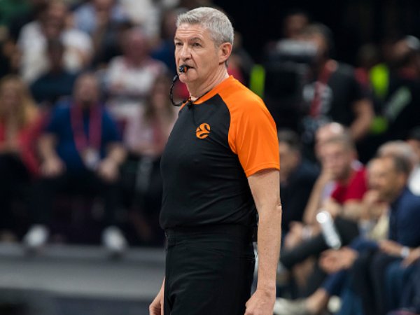 "לא יכול לחיות בלי שיפוט" (GETTY)