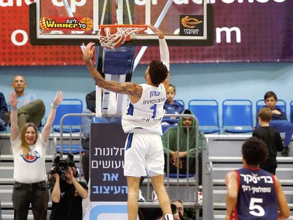 כהן מטביע. הרצליה יכולה להיות מרוצה (אלן שיבר)