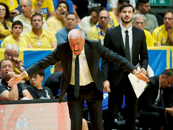 אוברדוביץ'. אורב מאחור (אלן שיבר)