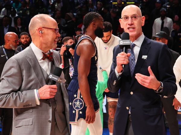 סילבר. הכריז על הצלחה (Stacy Revere/Getty Images)