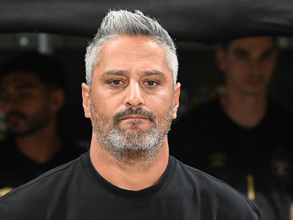 “לא ביום אחד ולא ביומיים“. יצחקי (ברני ארדוב)