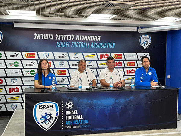 “זכות להיות בנבחרת“