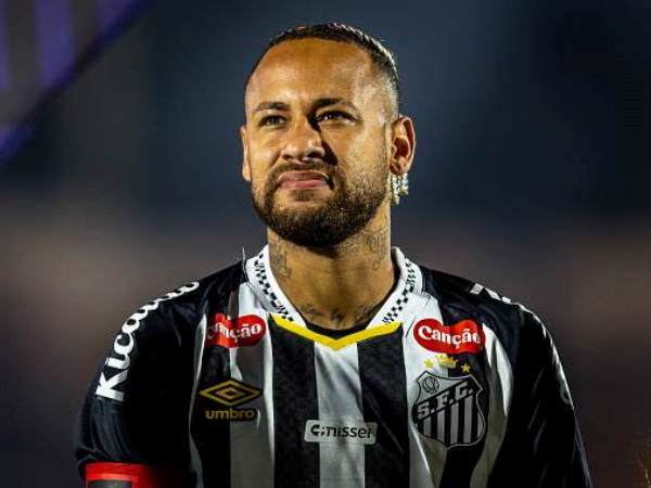 ניימאר. יחזור לכדורגל האירופי? (GETTY)