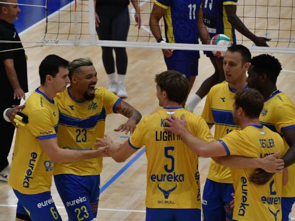 גם מכבי ת“א פתחה ברגל ימין (רינת ורדי)