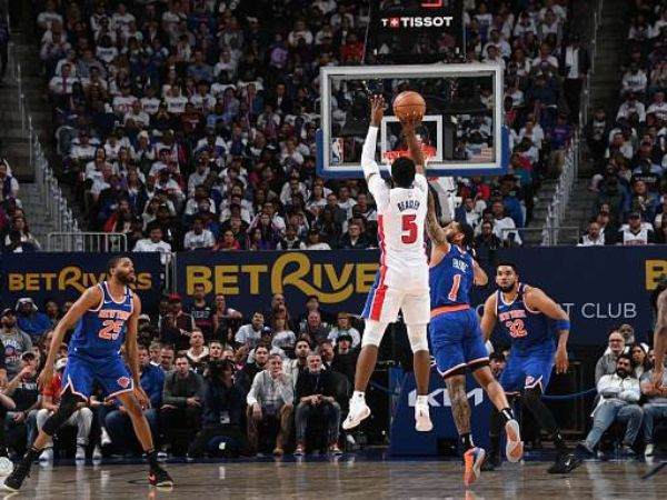 ביזלי. עשוי לחזור לליגה (Chris Schwegler/NBAE via Getty Images)