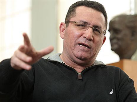עיני. מקבל גב מלוזון