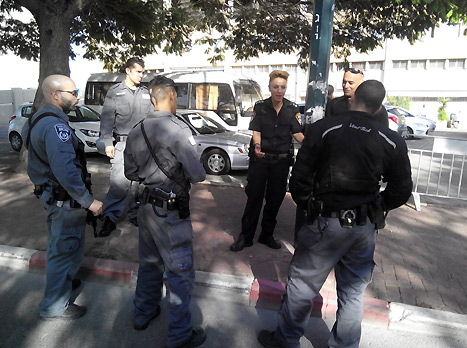 כוחות המשטרה לא לקחו סיכון הפעם (אלן שיבר)