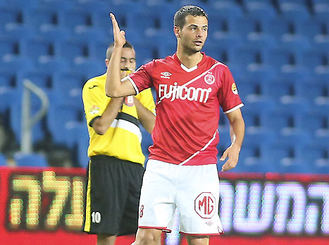 מחמאות גם לו. זגורי (אלן שיבר)