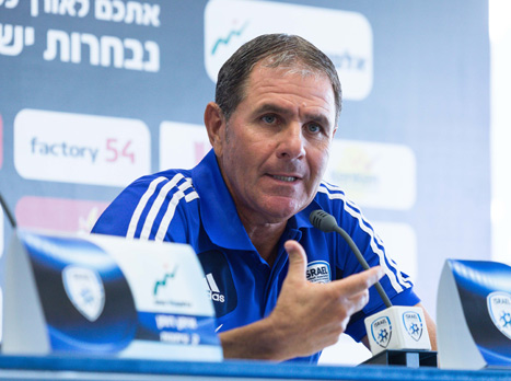 "בשיאו של המאני טיים". גוטמן (עודד קרני)