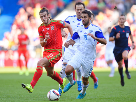 בייל קיבל ליווי צמוד (getty)