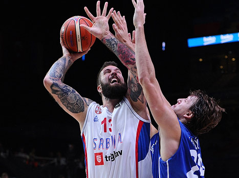 ראדולוביץ', מפלץ בצבע (FIBA)