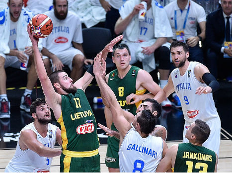 מעל כולם, ולנצ'יונאס  (FIBA)