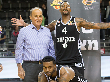 קרב קשה, בסיומו חיוך גדול של רולנד (מנהלת הליגה)
