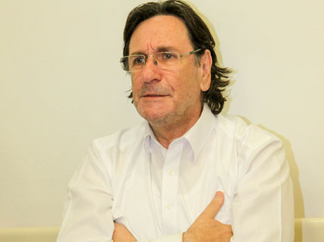 ממשיך להסתבך. אליהו