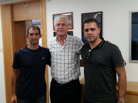 אמיל יוסיפוב ושלומי פרץ עם יענקל'ה שחר