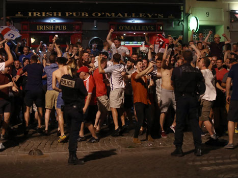כבר הספיקו להסתבך באירוע אלים (GETTYIMAGES)