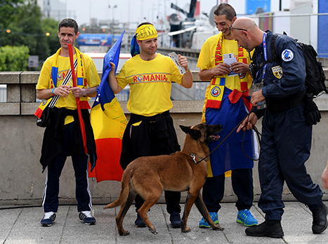 אבטחה כבדה סביב האיצטדיון (gettyimages)