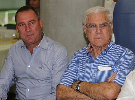 צפה בשחקנים. מולנסטיין (אלן שיבר)