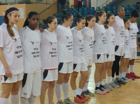 דקת דומייה לזכרו של אורן לינדר ז"ל (איגוד הכדורסל)