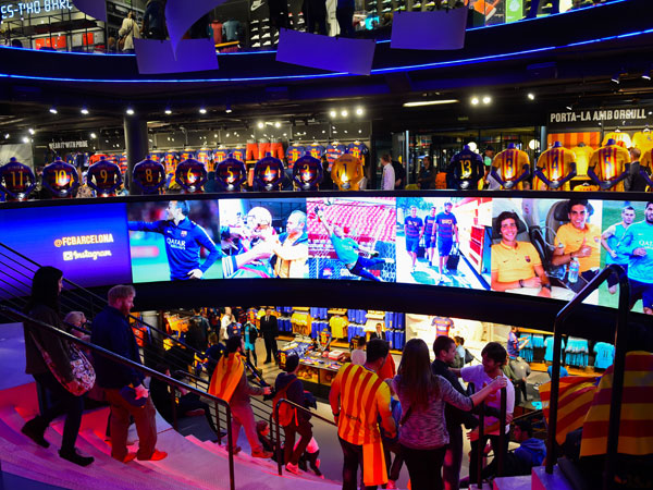 החנות בקאמפ נואו, שתי קומות שיש בהן הכל (Getty)