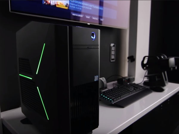 מחשב גיימינג בשווי 1500 דולר, גם הוא של Alienware.