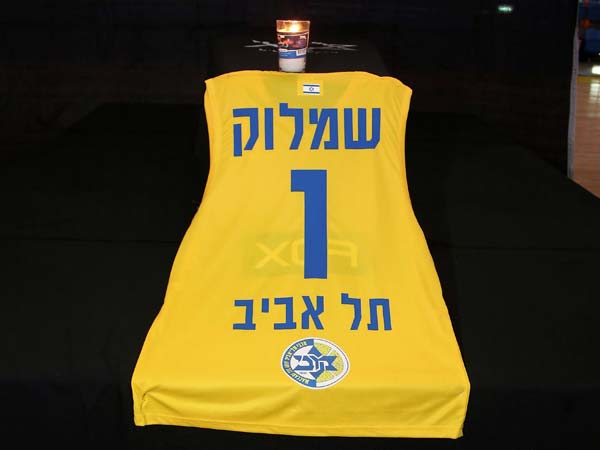 נגע במאות (אלן שיבר)