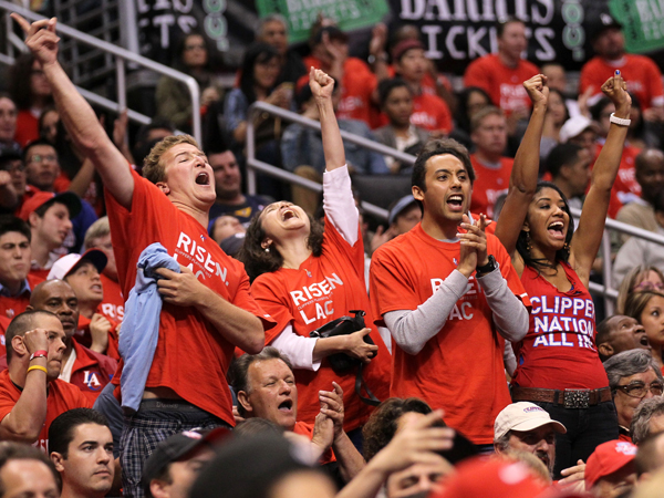 קומו והריעו  (Photo by Stephen Dunn/Getty Images)