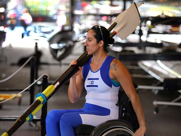 מנצלת את הכח שלה כדי להשפיע (Getty)