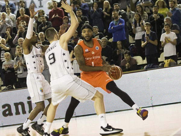 (FIBA)