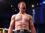 הימם את ה-UFC: אלן קטע את הרצף של קוסטה