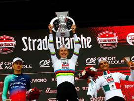 פוגצ'אר על הפודיום | צילום: Sprint Cycling