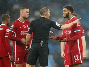 נגיעת יד של גומז ברחבה הובילה לפנדל (getty)