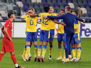 הפנים להגרלה ביום שני (אלן שיבר)