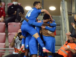 אשדוד רוקדת כל הדרך לאירופה (ברני ארדוב)