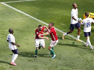 פיולה הימם את אלופת העולם (GETTY)