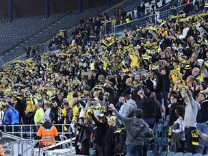 6,000 אוהדי בית"ר הגיעו הערב ליציעים בטדי (צילום: דני מרון)