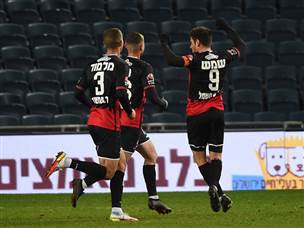 שוב עלה מהספסל וכבש. שמש (ברני ארדוב)