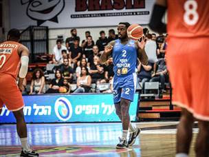 שמר על ההפרש גבוה. אלן (רז גליל, מנהלת הליגה)