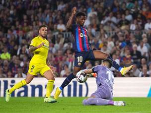 פאטי פתח בהרכב ברצלונה והציג יכולת נהדרת (Alex Caparros/Getty Images)
