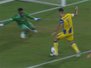 זה התחיל עם החמצת ענק של זהבי אחרי 23 שניות