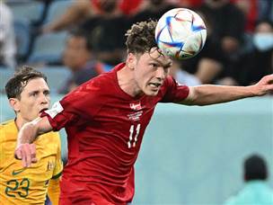 ותקפה את השער של מאט ראיין (GETTY)